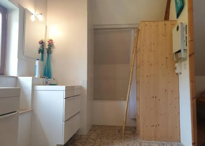 Chez Baptistete ホームステイ *